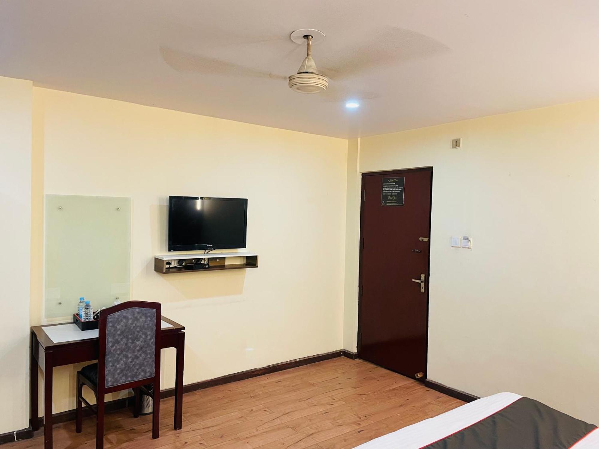 The Royal Presidency Inn Lucknow Exterior photo